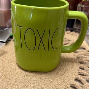 Rae Dunn NWOT Green Ceramic Mug